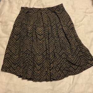 LuLaRoe Skirt Womens Medium Black Gold Herringbone Pleated A-Line Short Stretch